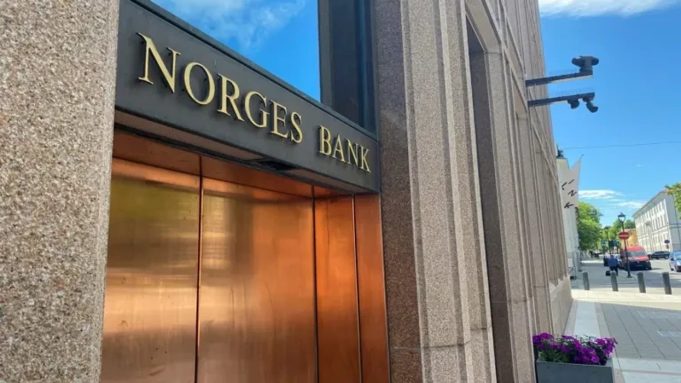 Norwegian sovereign wealth fund loses $68 billion