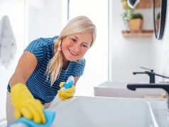 How to effectively remove soap scum and limescale from your bathroom
