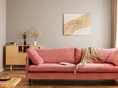 Why does your house have a lot of unpleasant odors in the spring?