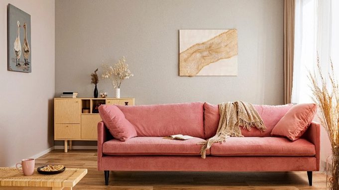 Why does your house have a lot of unpleasant odors in the spring?